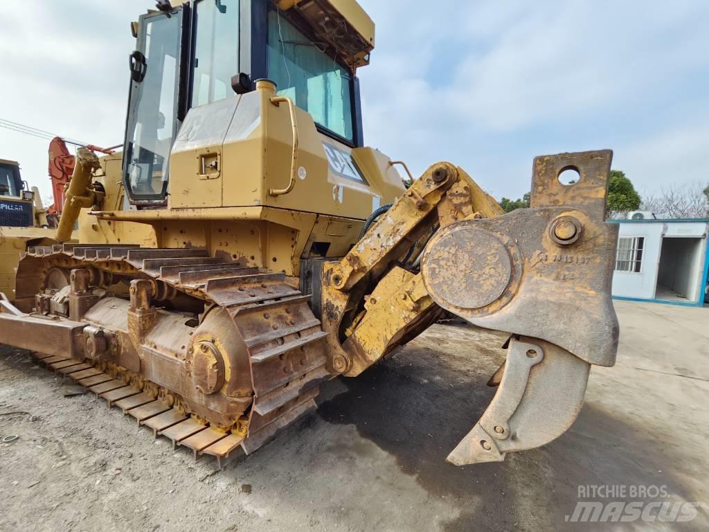 CAT D 7 G 2 Iekrāvēji uz riteņiem