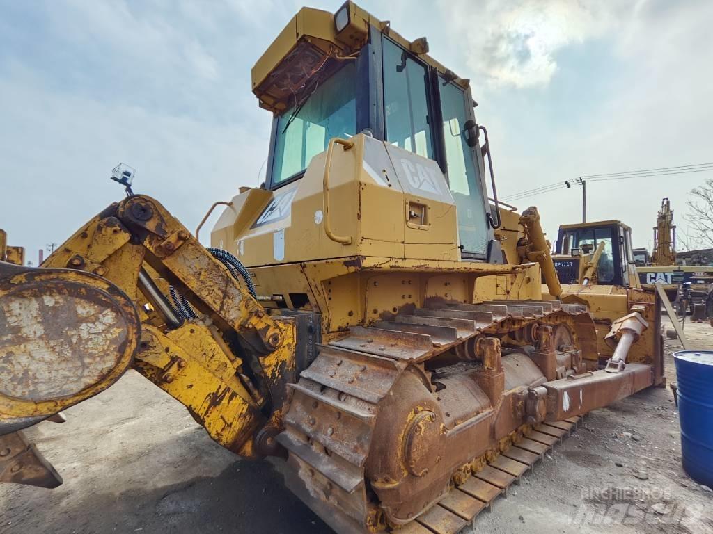 CAT D 7 G 2 Iekrāvēji uz riteņiem