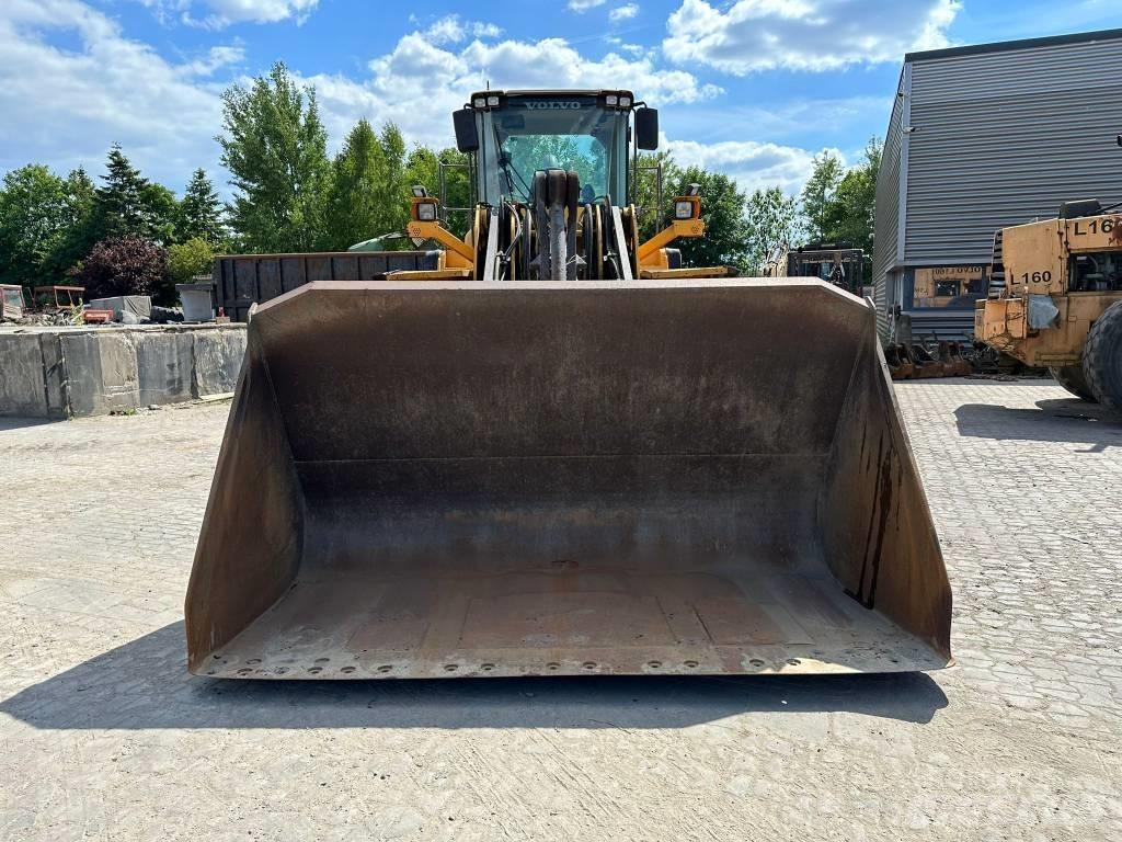 Volvo L180F Iekrāvēji uz riteņiem