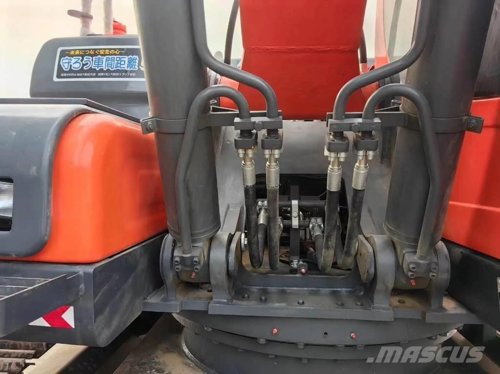 Doosan DX225LC-9C Kāpurķēžu ekskavatori