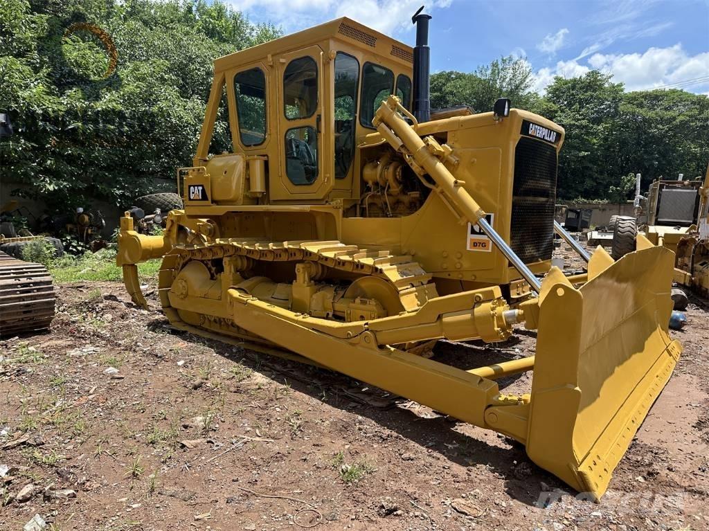 CAT D 7 G Kāpurķēžu buldozeri