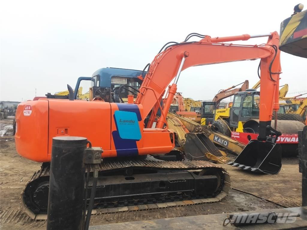 Hitachi EX120 Vidēja lieluma ekskavatori 7 t - 12 t