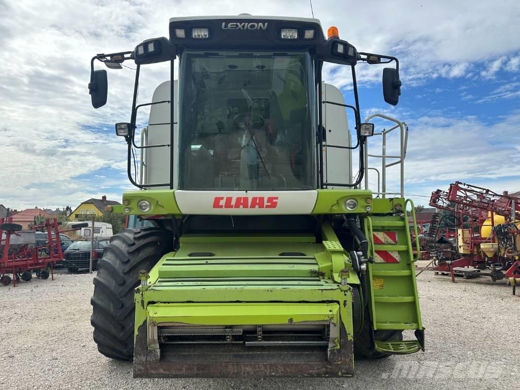 CLAAS Lexion 550 Ražas novākšanas kombaini