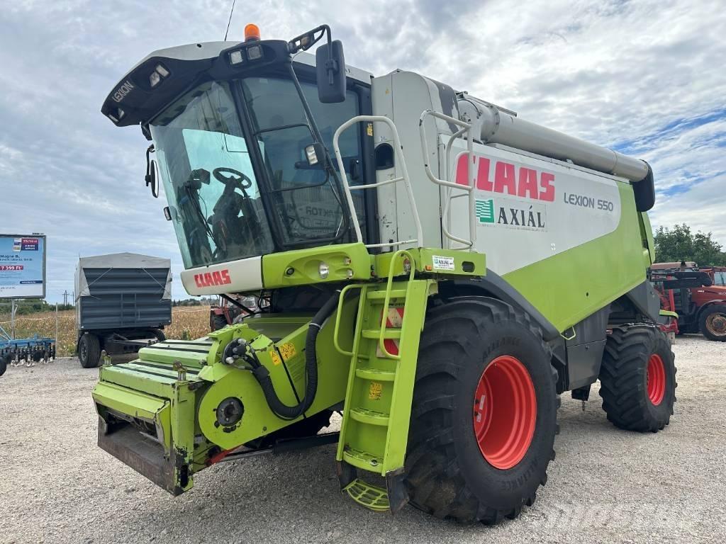 CLAAS Lexion 550 Ražas novākšanas kombaini