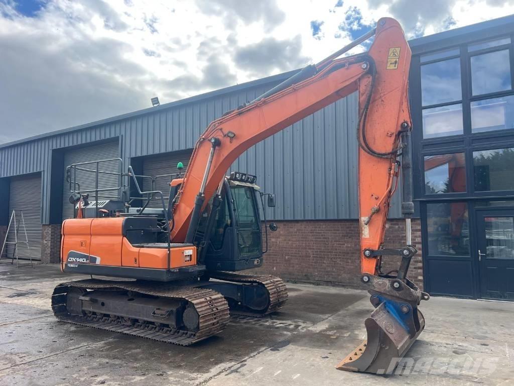 Doosan DX 140 LC Kāpurķēžu ekskavatori