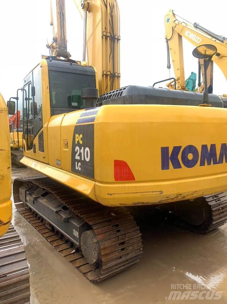 Komatsu PC 210-8 Kāpurķēžu ekskavatori