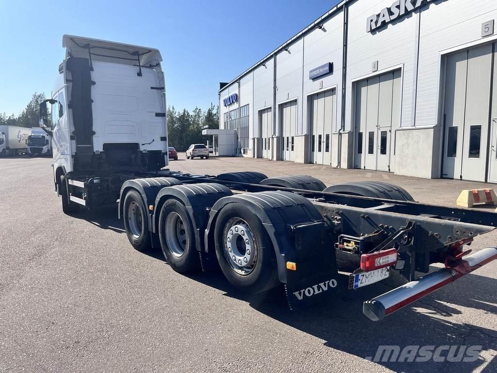 Volvo FH Šasija ar kabīni