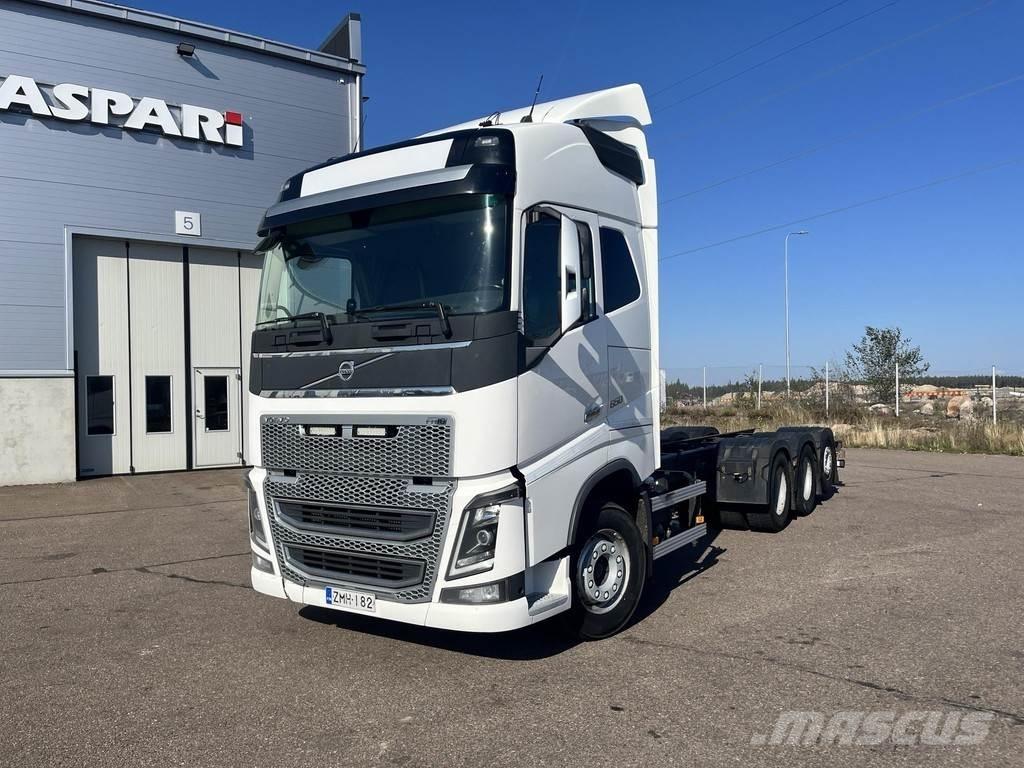 Volvo FH Šasija ar kabīni