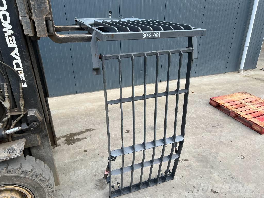 Doosan DX180 / DX225 Kabīnes un interjers