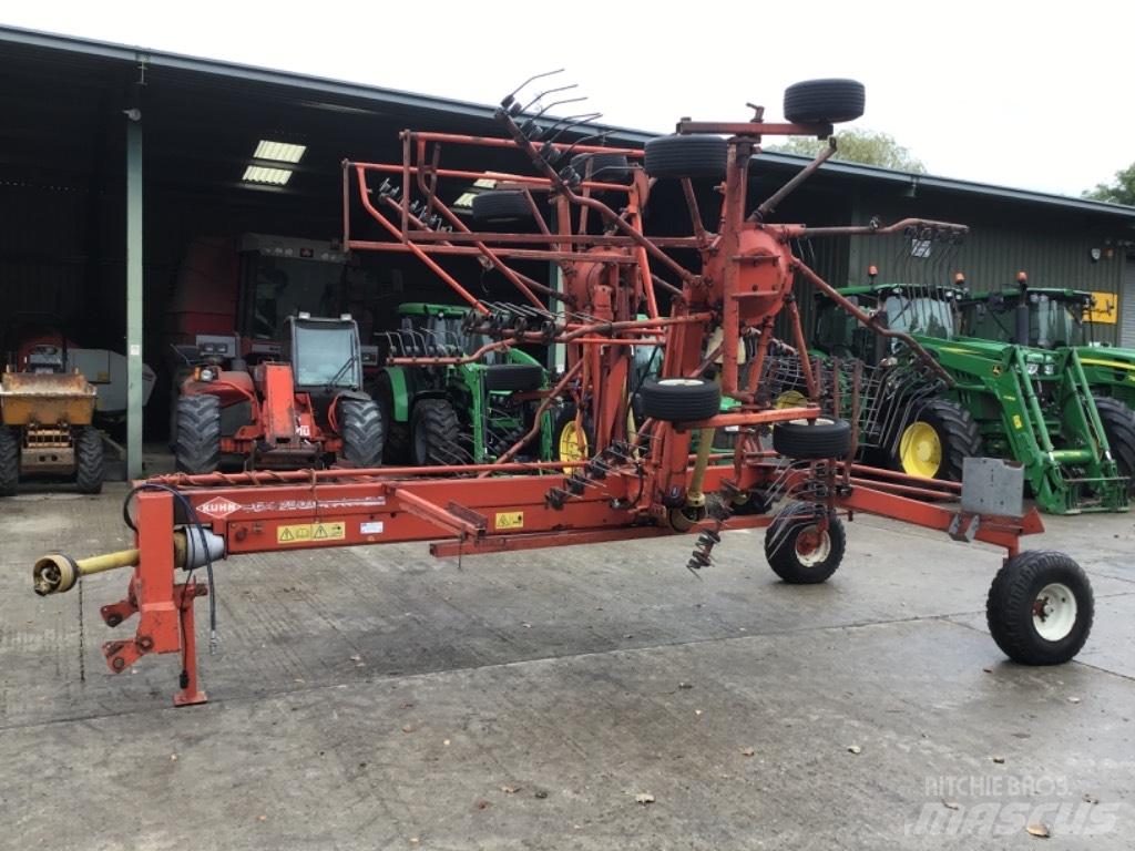 Kuhn GA 7301 Grābekļi un siena ārdītāji