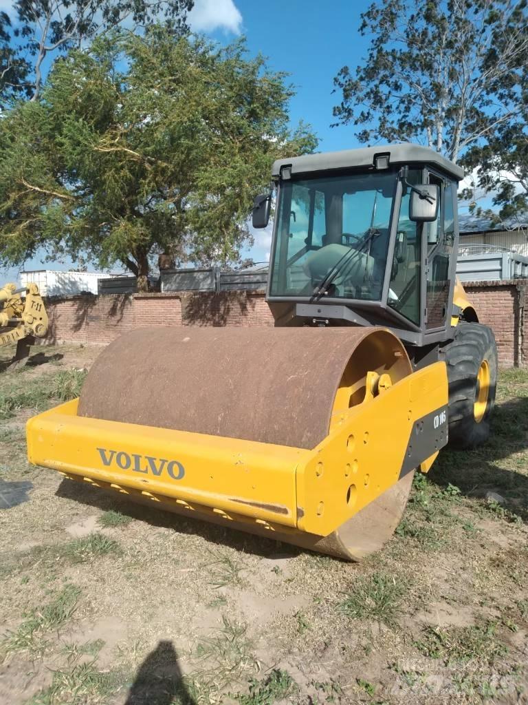 Volvo SD 105 Augsnes blīvētāji