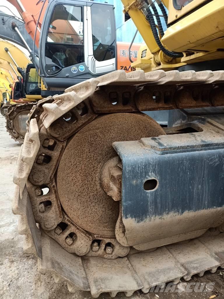 Komatsu PC400-7 Kāpurķēžu ekskavatori