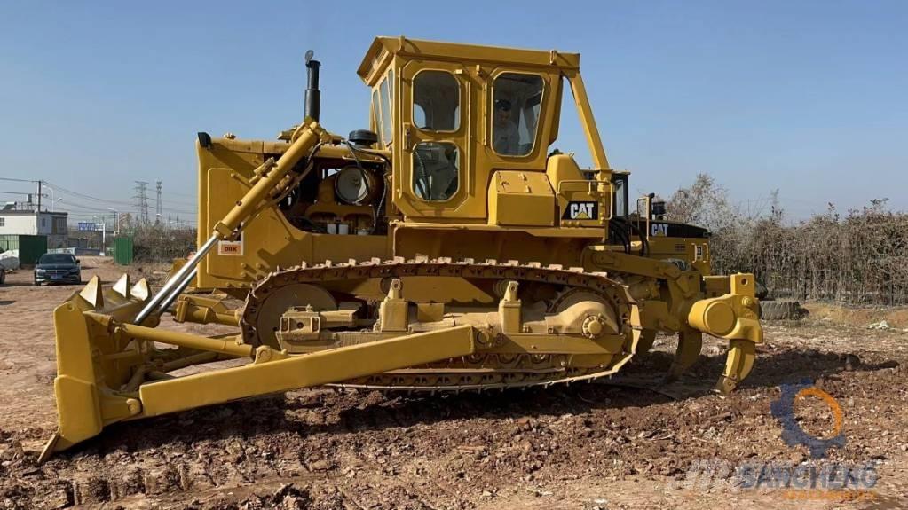 CAT D 8 K Kāpurķēžu buldozeri