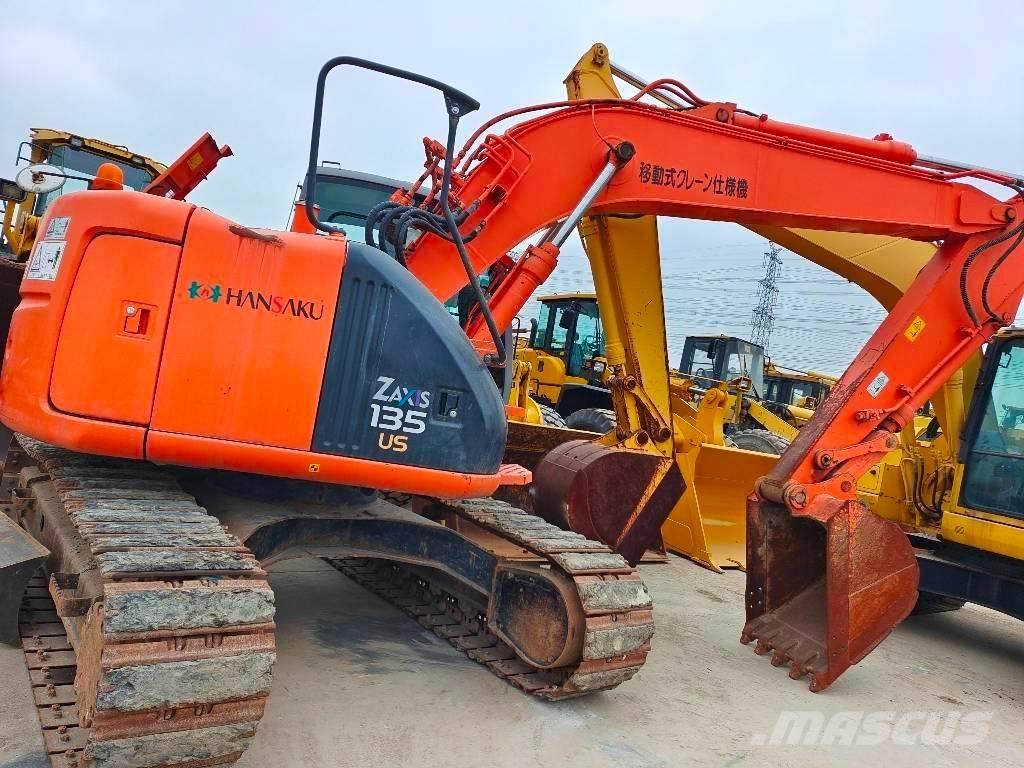 Hitachi ZX 135 US Kāpurķēžu ekskavatori
