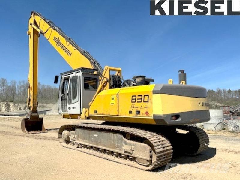 Sennebogen 830 Ekskavatori tālās sniedzamības darbiem