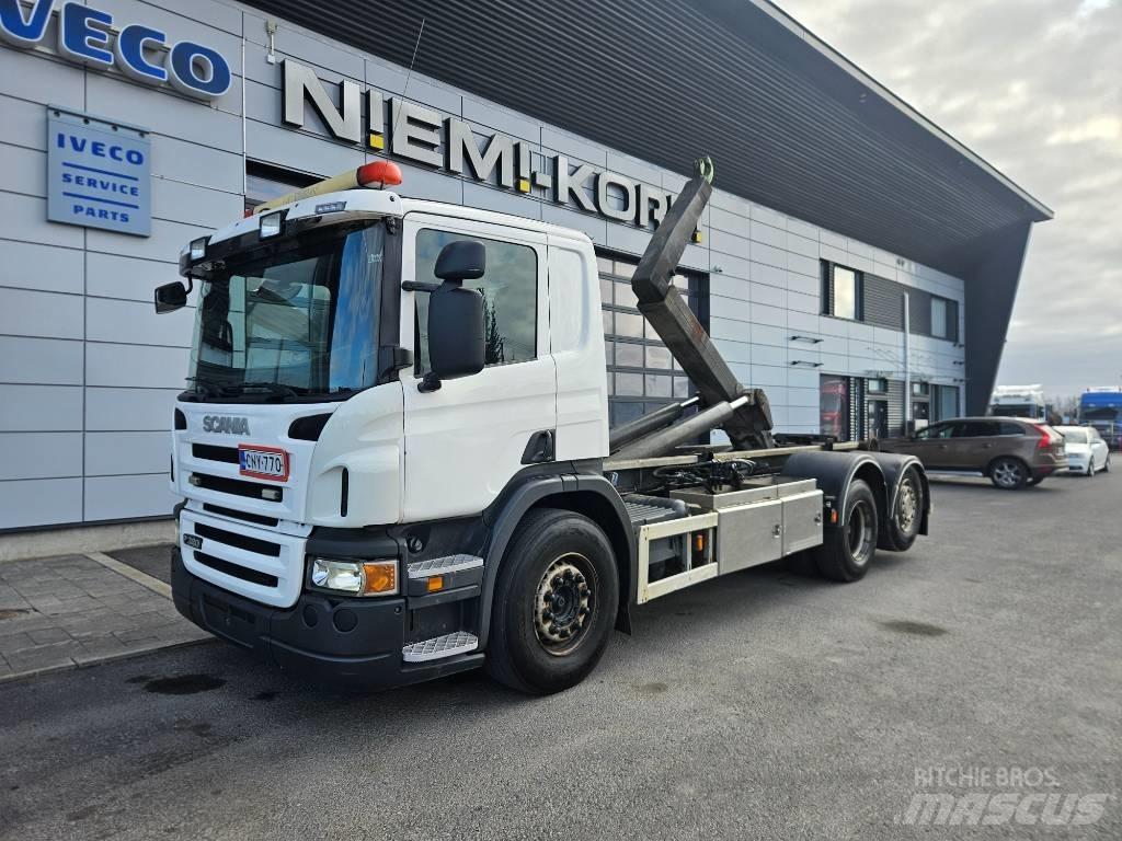 Scania P380 6x2*4 Treileri ar āķi