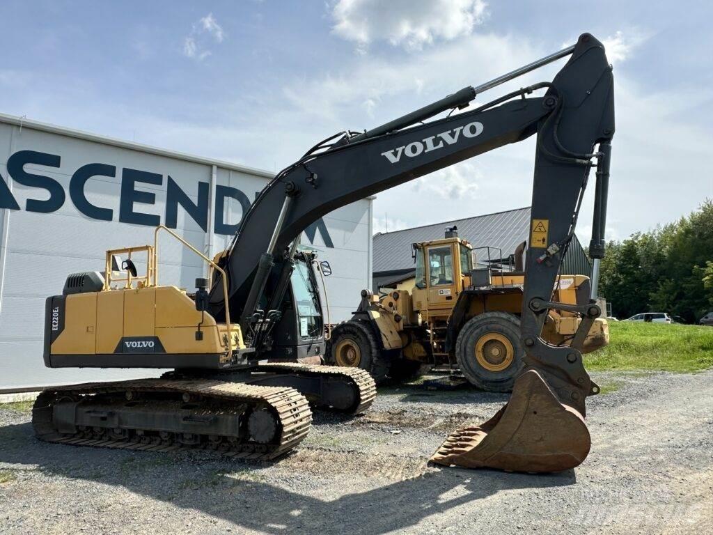 Volvo EC220EL Kāpurķēžu ekskavatori