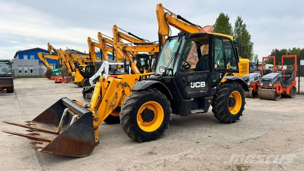 JCB 531-70 Teleskopiskie riteņu iekrāvēji