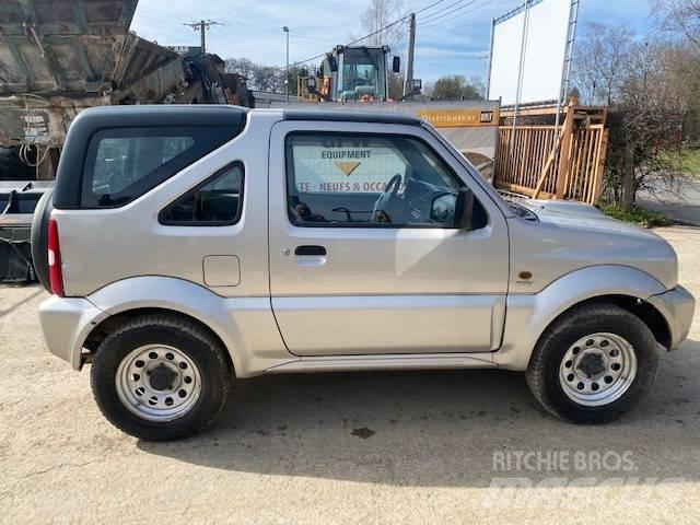 Suzuki Jimny Visurgājēji/apvidus automobīļi