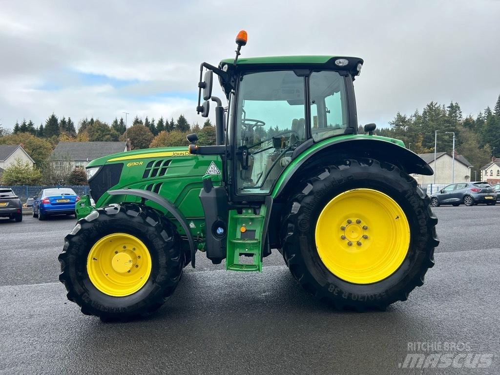 John Deere 6130 R Traktori