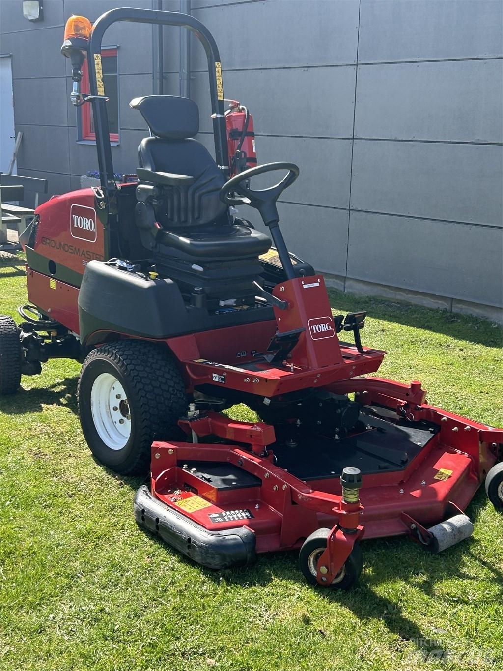 Toro *SÅLD* GM 3280 Mauriņa traktors