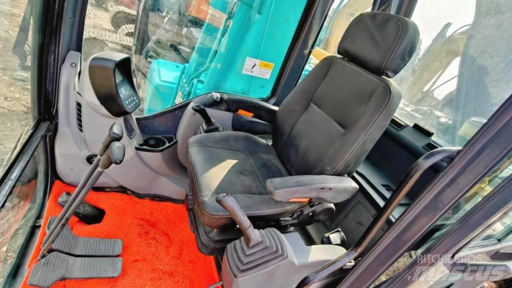 Kobelco SK 130 Kāpurķēžu ekskavatori
