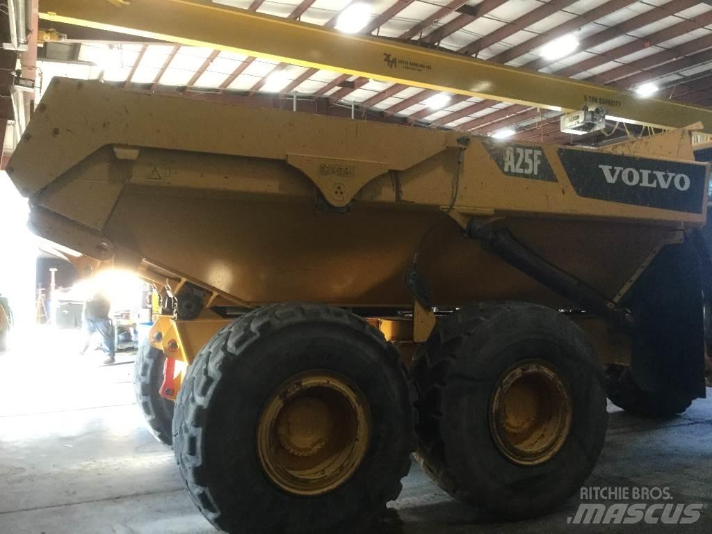 Volvo A 25 F Artikulētie pašizgāzēji