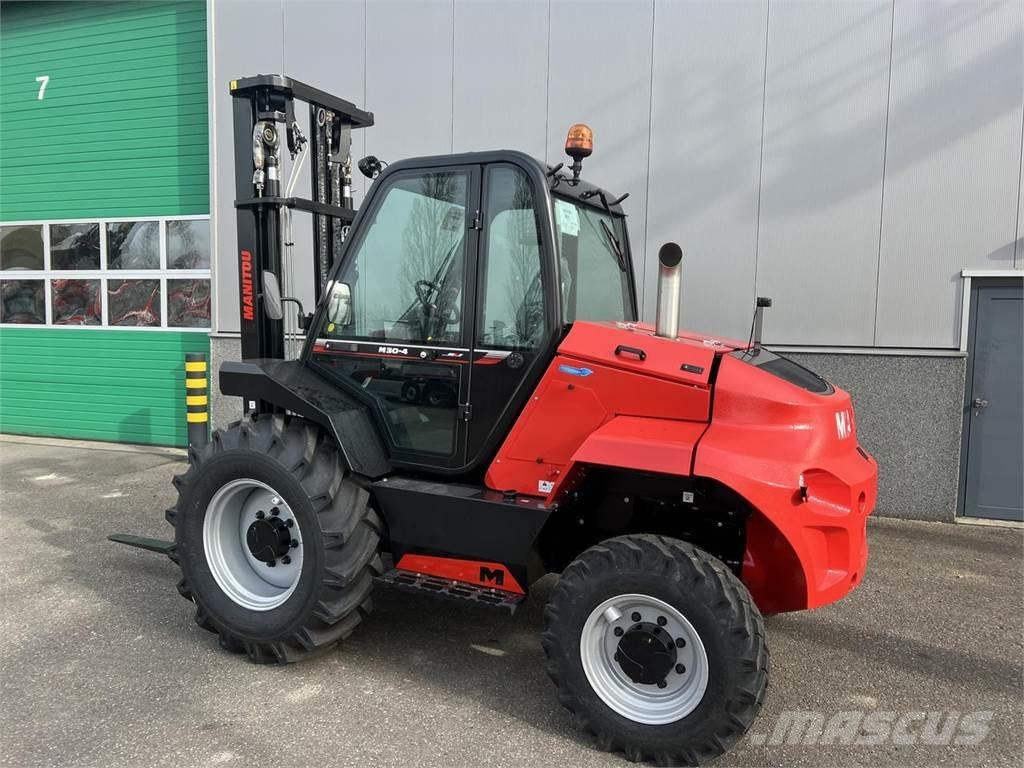 Manitou M30-4 Apvidus autokrāvējs