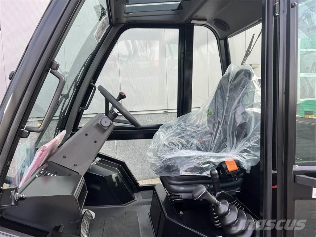 Manitou M30-4 Apvidus autokrāvējs