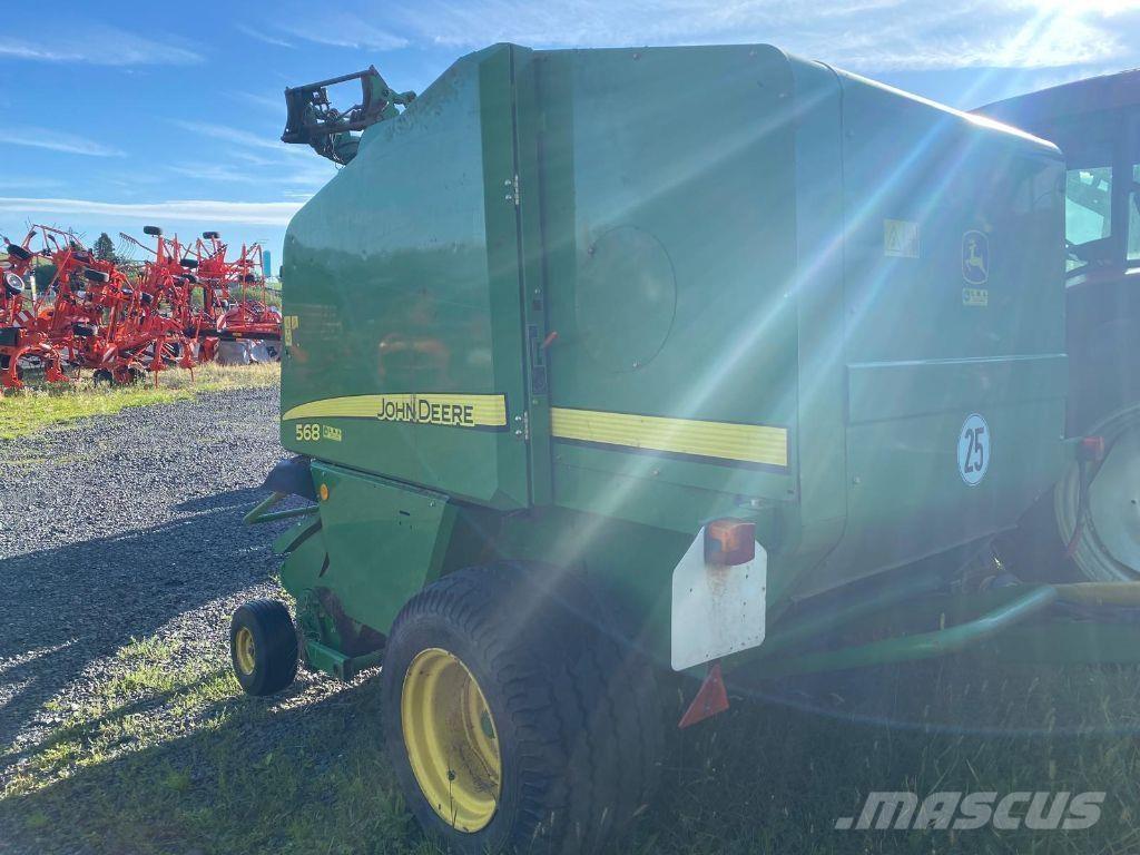 John Deere 568 Rituļu preses