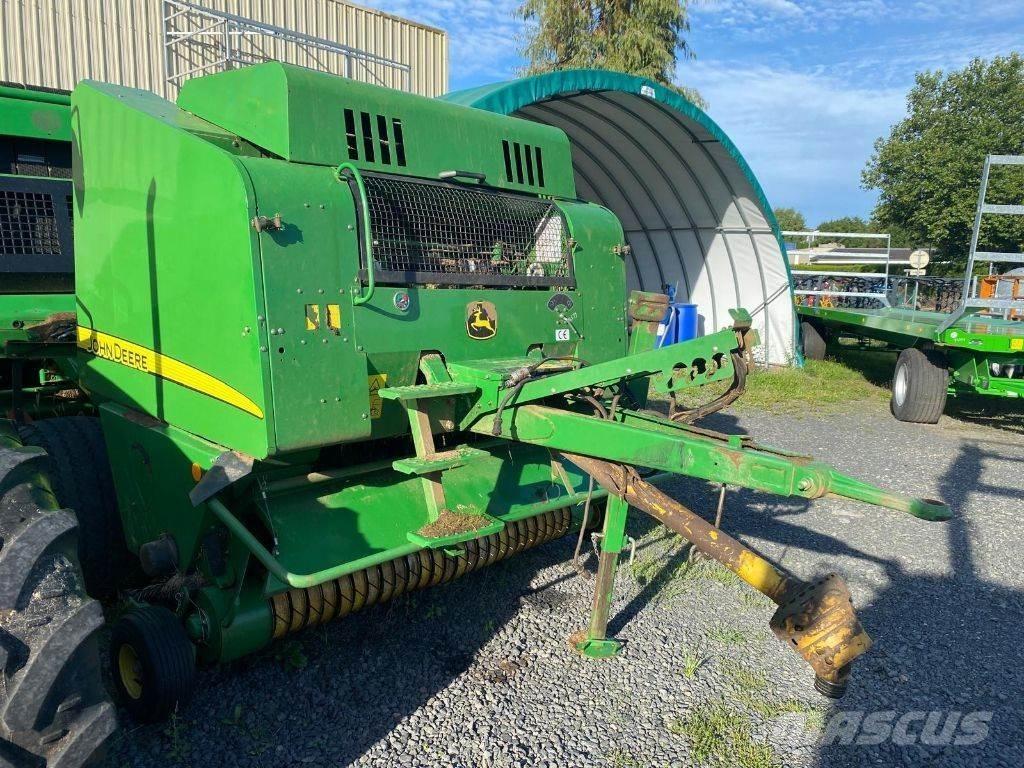 John Deere 568 Rituļu preses