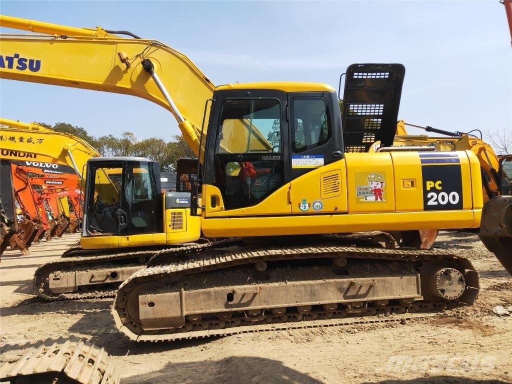 Komatsu PC 200-7 Kāpurķēžu ekskavatori