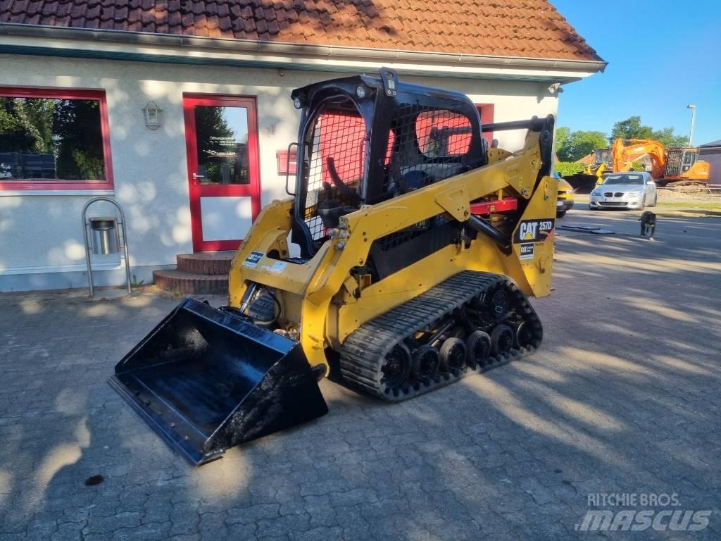 CAT 257 D Lietoti riteņu kompaktiekrāvēji