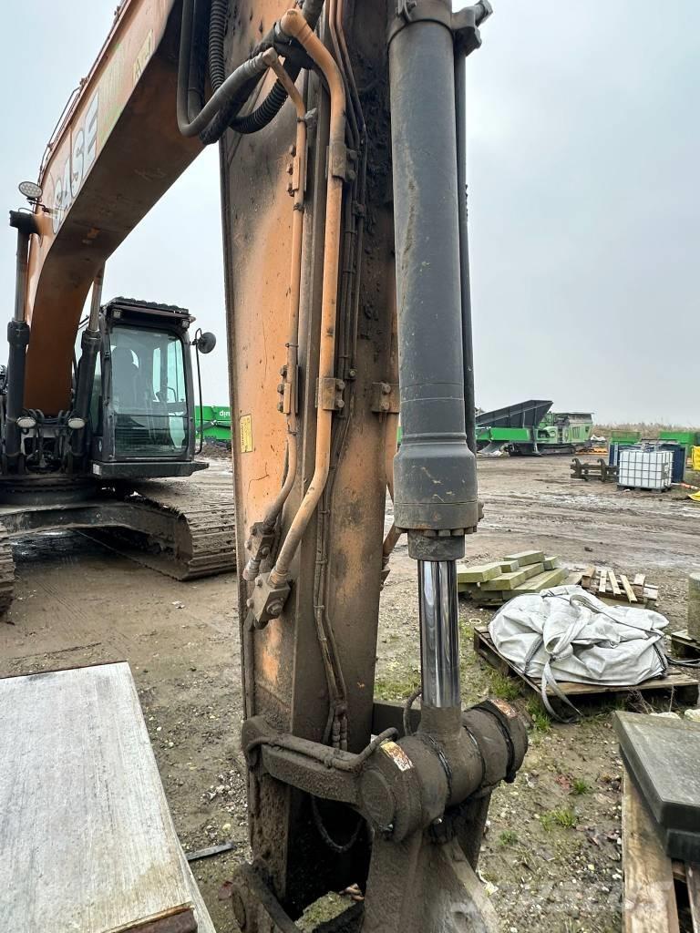 CASE CX 210 D Kāpurķēžu ekskavatori