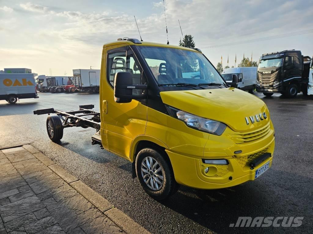 Iveco 35S18 Furgons