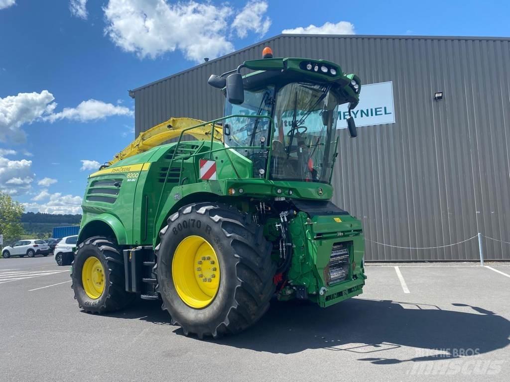 John Deere 8200 Zāles smalcinātāji