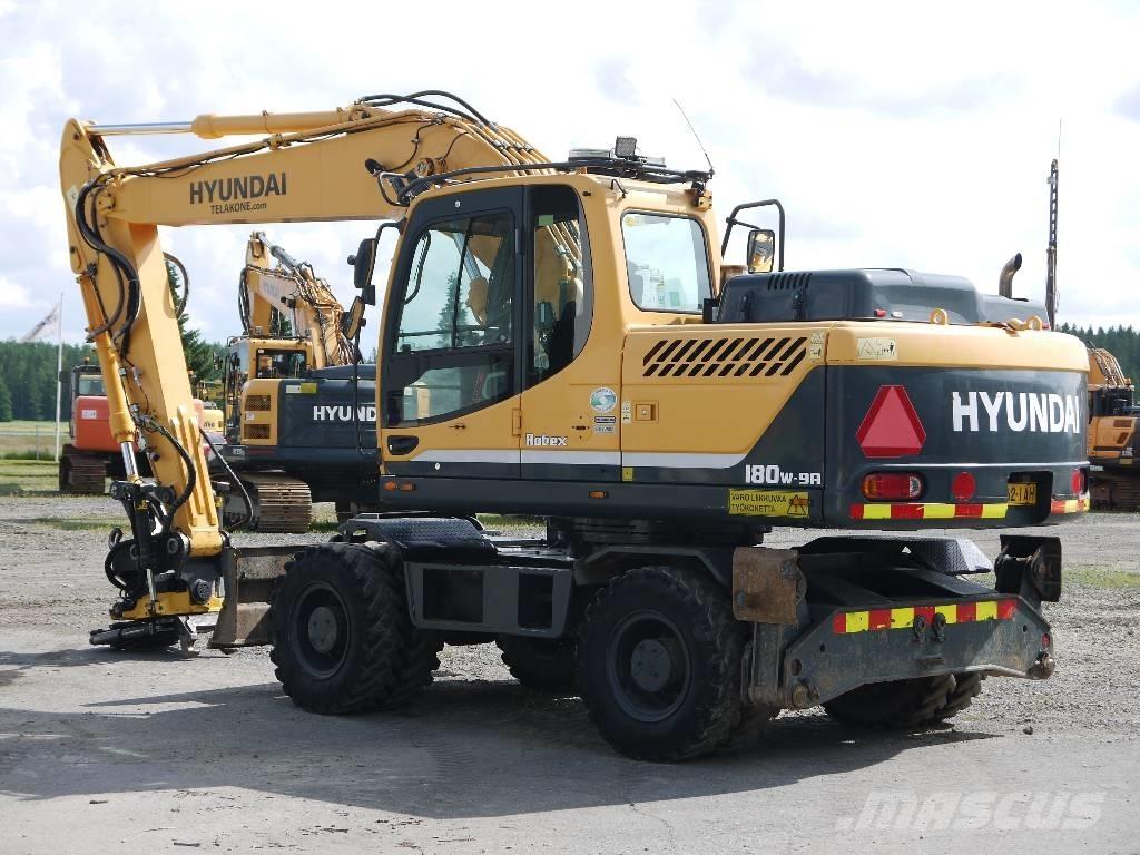 Hyundai R 180 W-9A Ekskavatori uz riteņiem