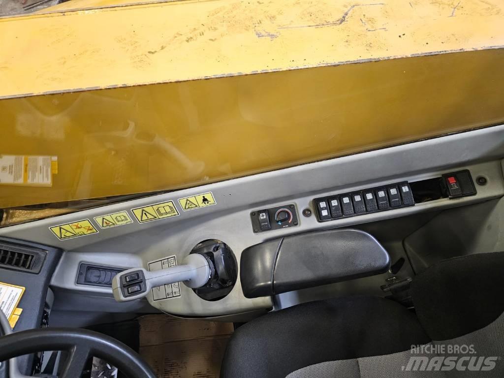 CAT TH330B 2007 Iekrāvēji uz riteņiem