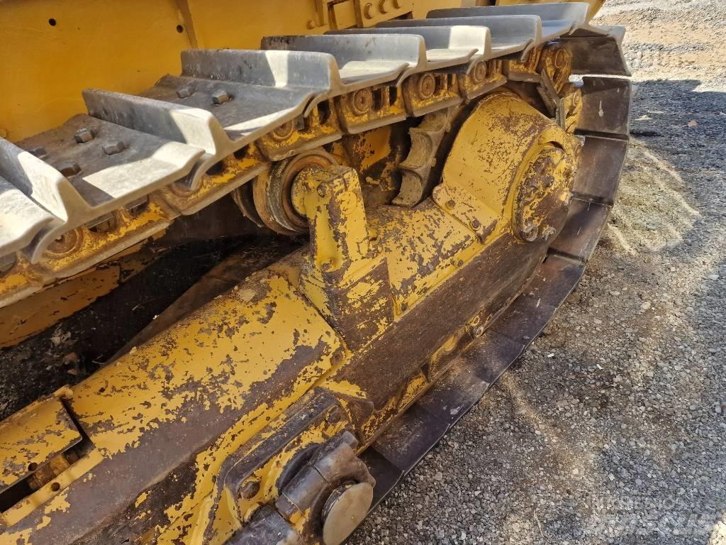 CAT D 6 D Kāpurķēžu buldozeri