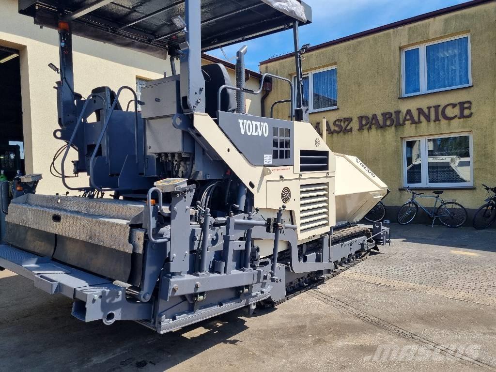 Volvo Titan 6820 Asfalta klājēji