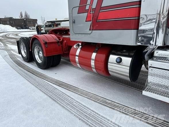 Peterbilt 389 Vilcēji