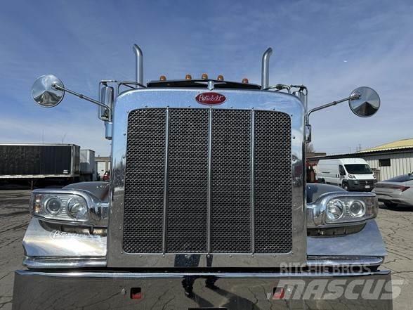 Peterbilt 389 Vilcēji