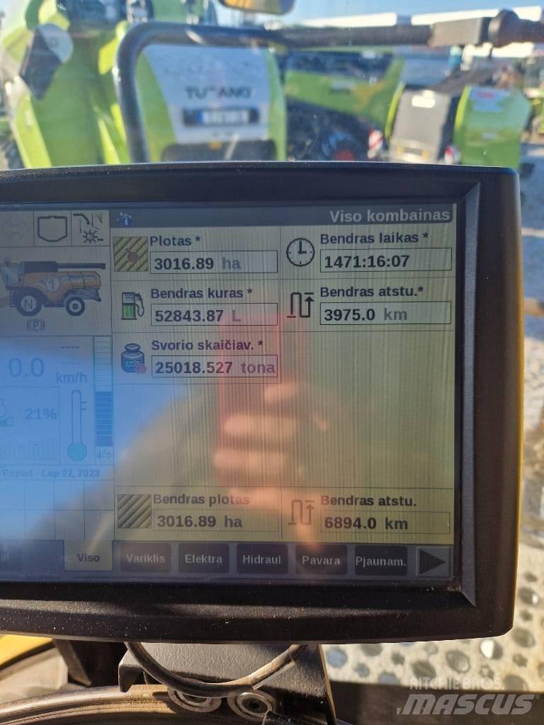 New Holland CX 8.85 Ražas novākšanas kombaini