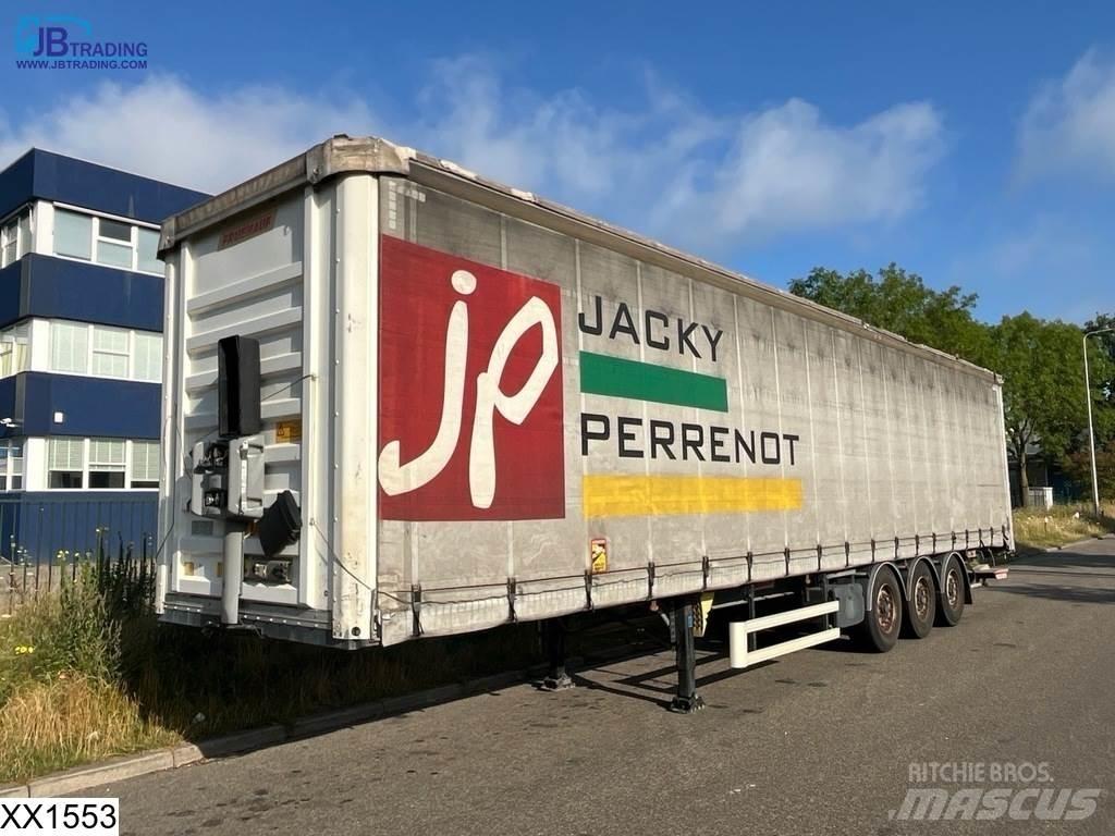 Fruehauf Tautliner Tents puspiekabes