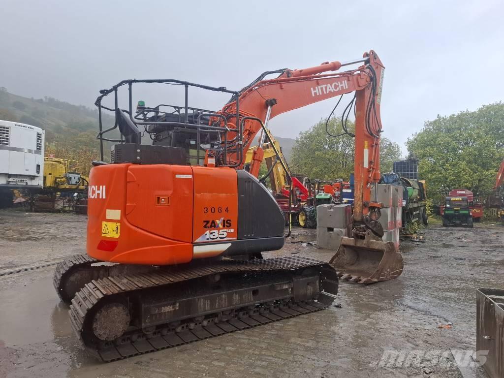 Hitachi ZX 135 US-6 Kāpurķēžu ekskavatori