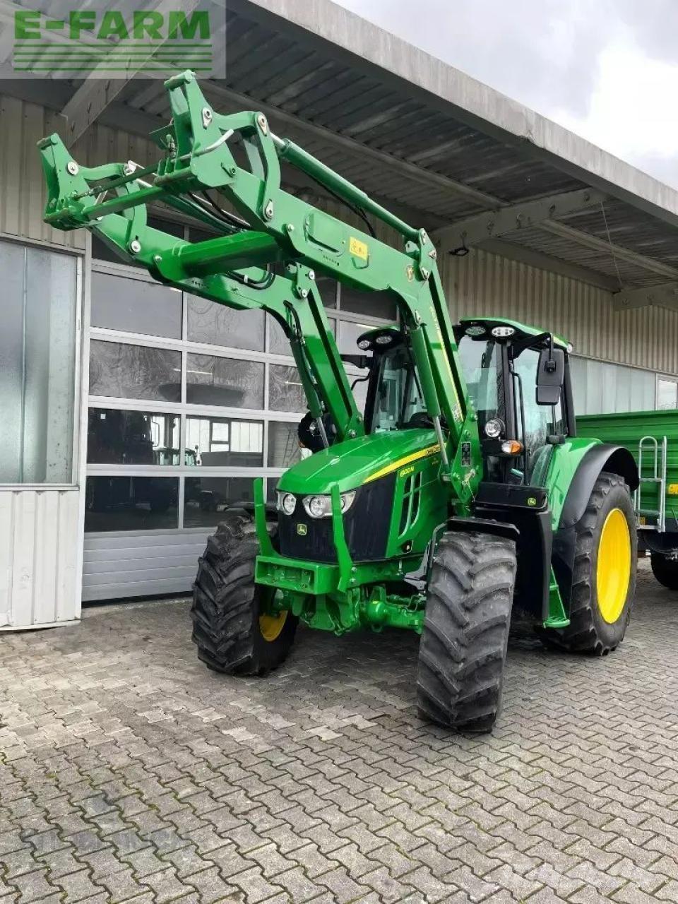 John Deere 6100m Traktori