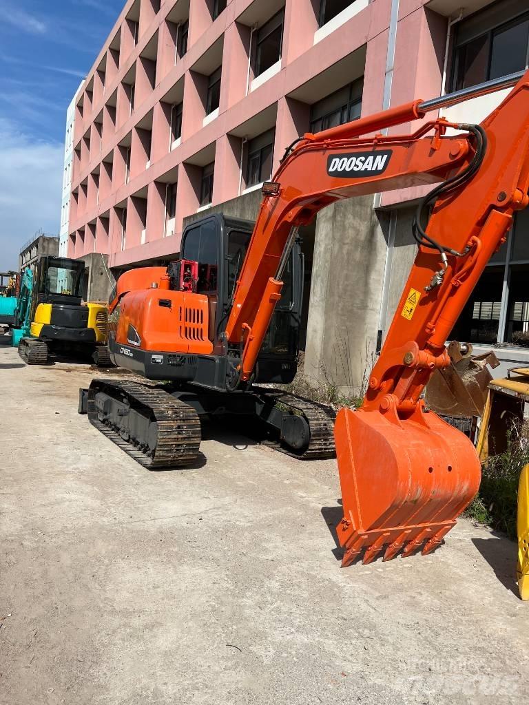 Doosan DX60 Mini ekskavatori < 7 t