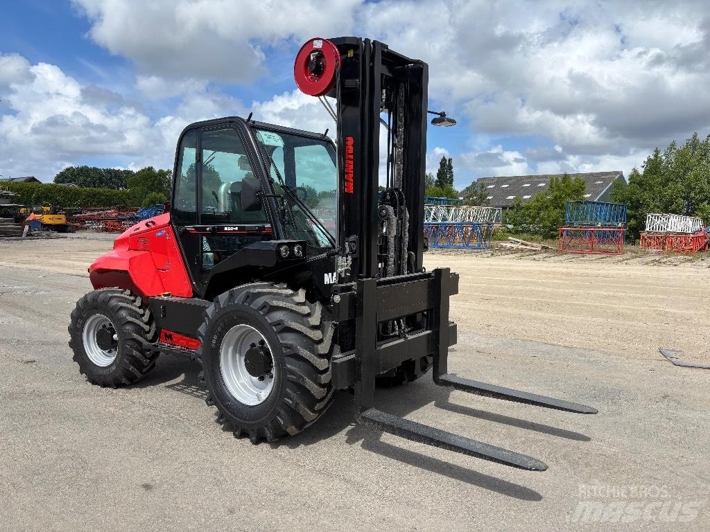 Manitou M 50.4 Tehnika ar dīzeļa dzinēju