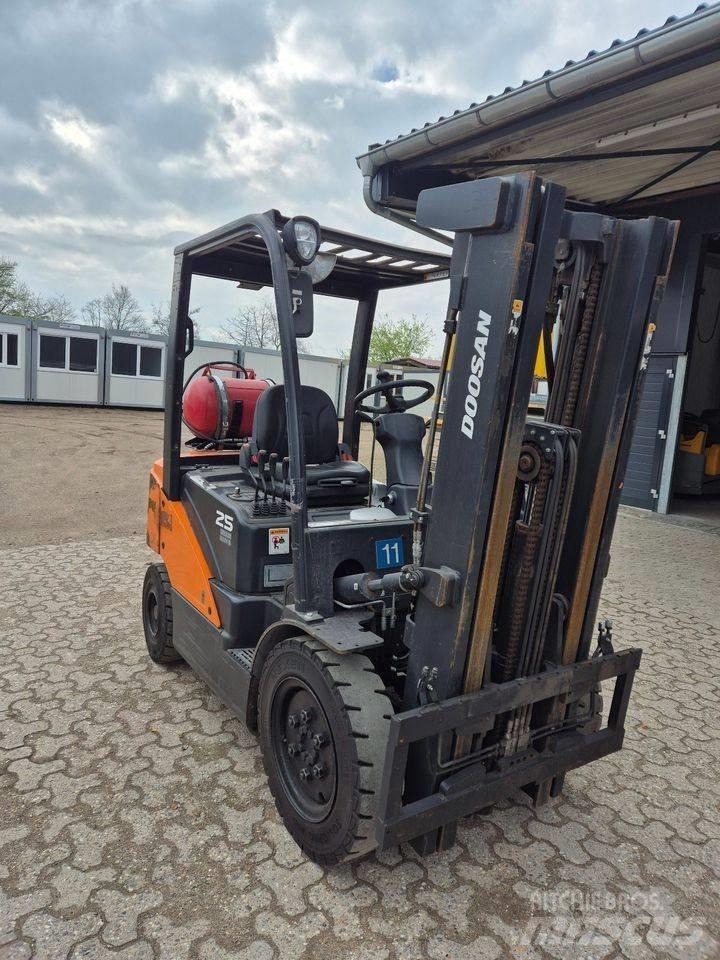 Doosan G 25 P-7 Būvniecība- Citi