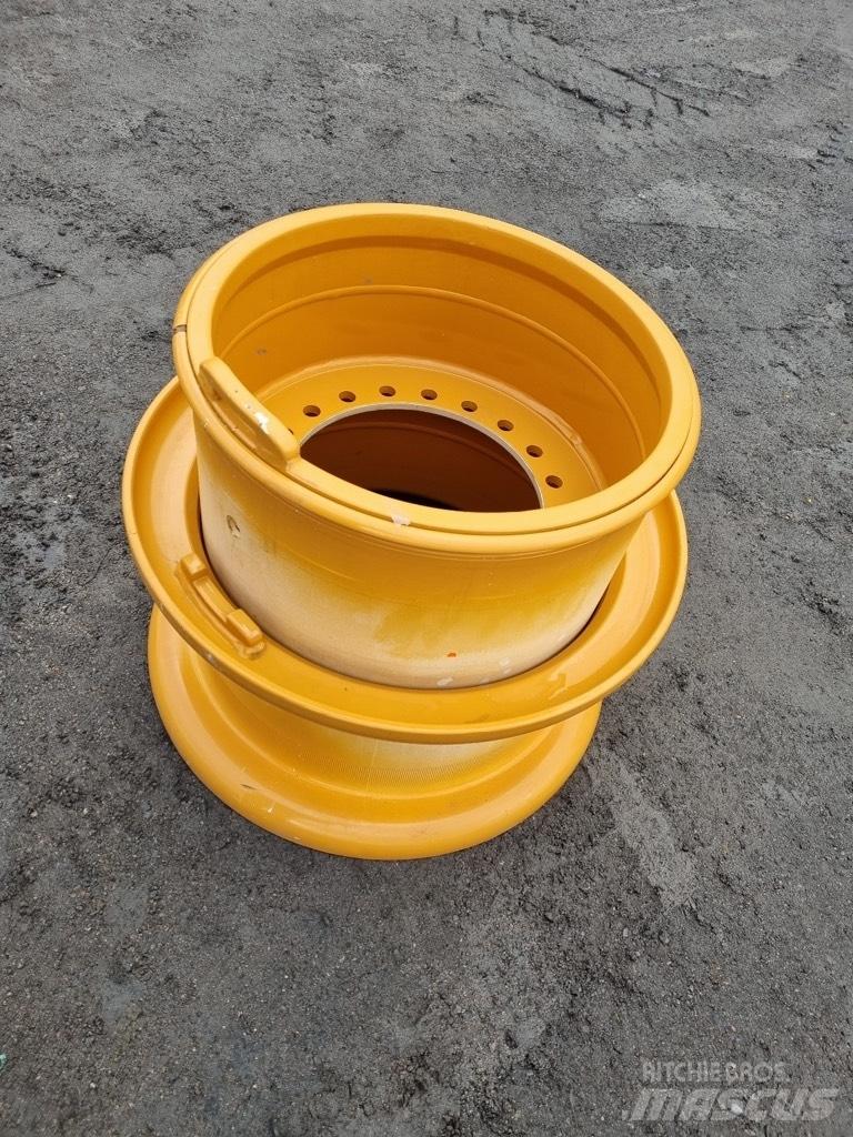 CASE 921 E rims Riepas, riteņi un diski